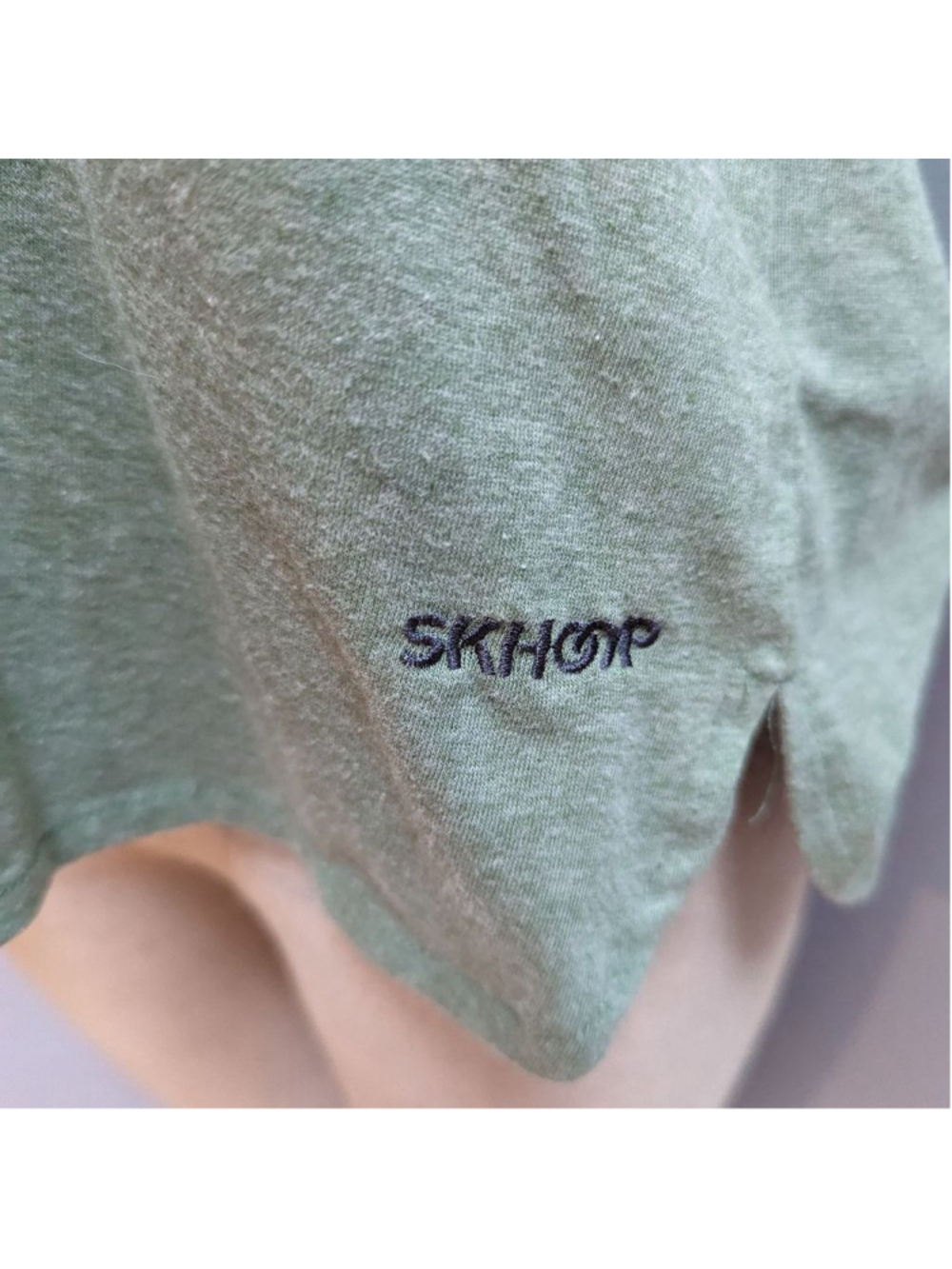 Skhoop Earth Green V-Neck Cap Sleeve Gorpcore Shirt - XL - Picture 4 of 9